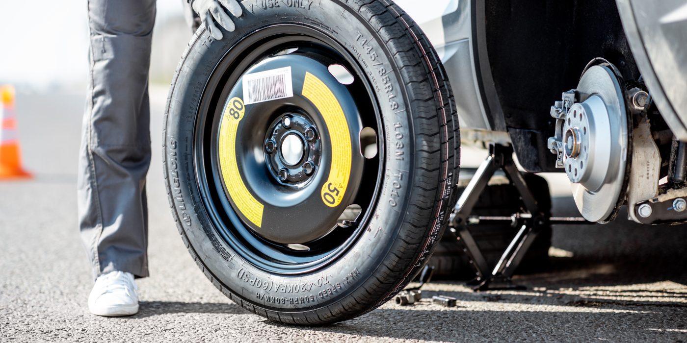 Circular con rueda de repuesto