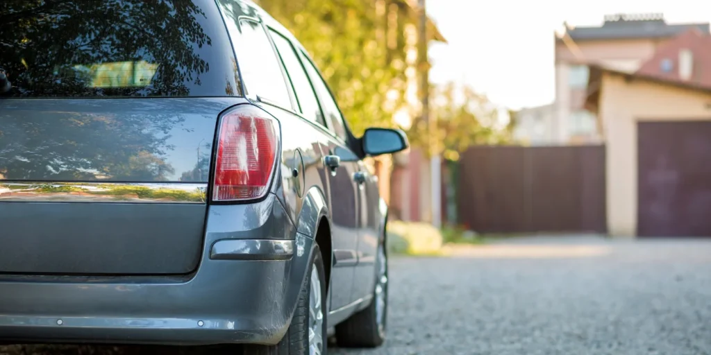 coche abandonado en la calle